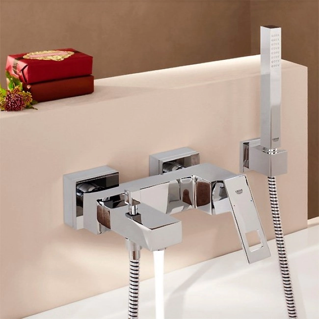 Смеситель д/в Гроэ (Grohe) Еврокуб 23140000-image-1