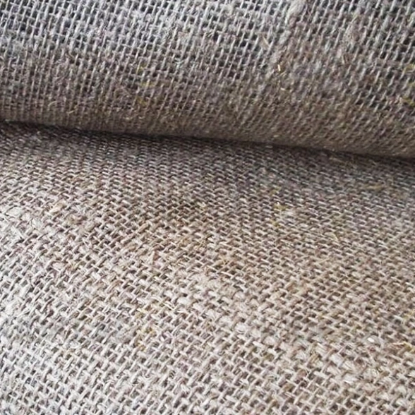 Мешковина 110см 270г/м2 (рул.100м)