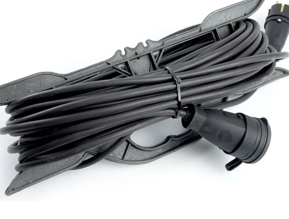 Удлинитель на рамке 1-местный с/з 3х2.5 20м Professional черный, PRF22-41-20 (50030)