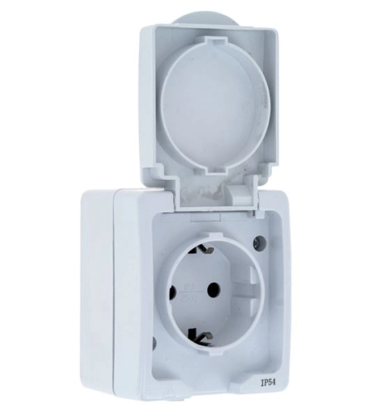 Розетка EKF 1м 16А IP54 с/з с/кр белый