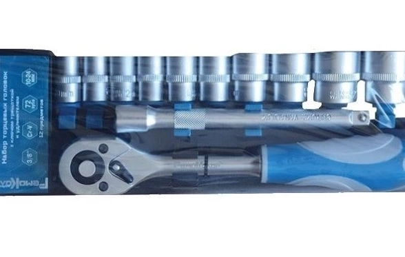 Набор торцевых головок РемоКолор CRV 3/8" 10-24мм 12пр. с трещоткой и удлинителем