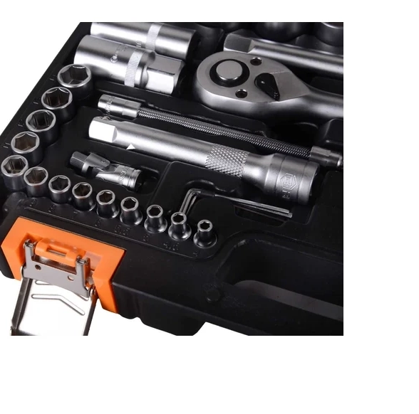 Набор инструмента Вихрь CrV 1/2"-1/4" 82пр. (в кейсе)