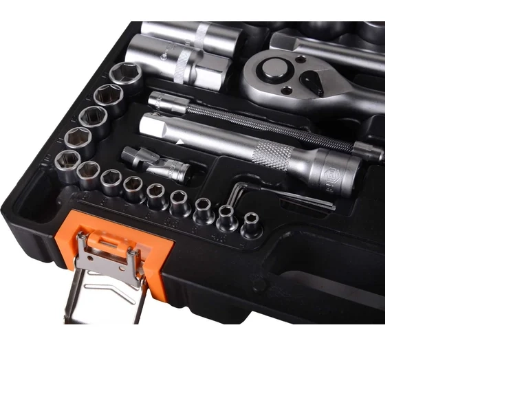 Набор инструмента Вихрь CrV 1/2"-1/4" 82пр. (в кейсе)