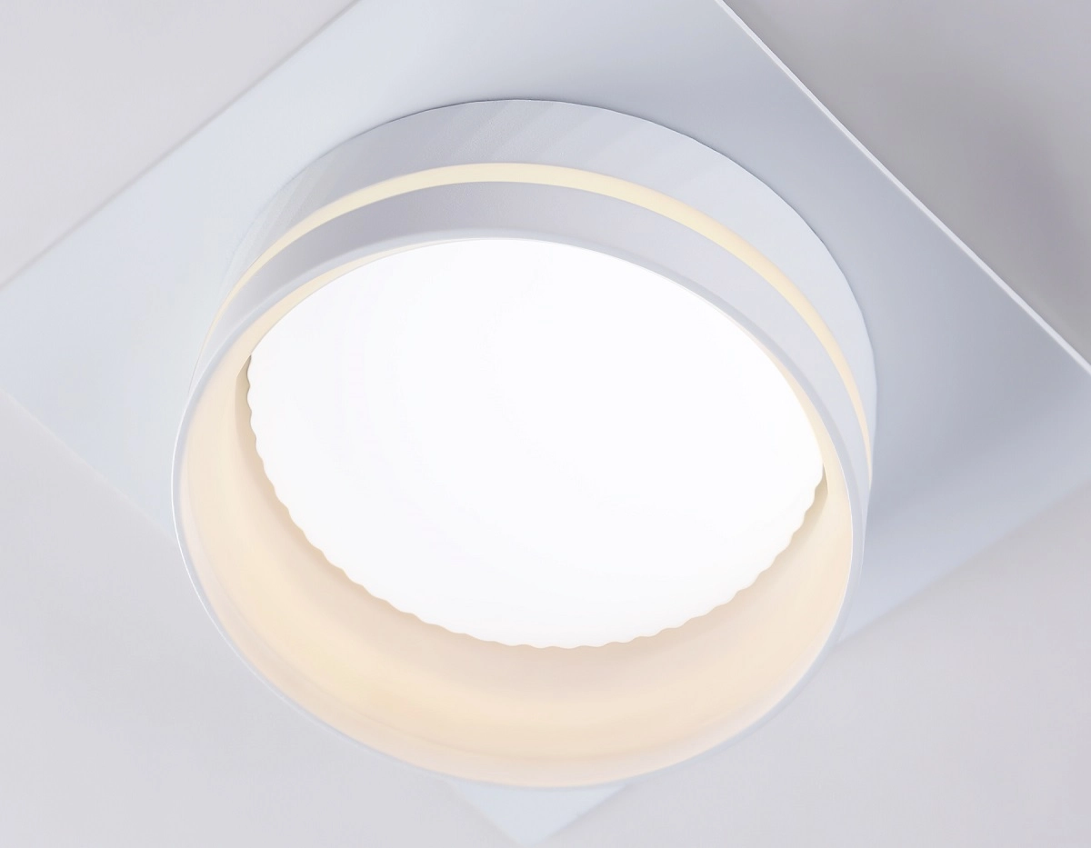Светильник Ambrella TN5221 GX53 WH белый-image-2