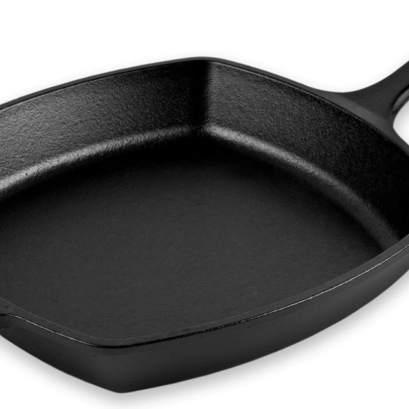 Сковорода чугунная квадрат. 26см