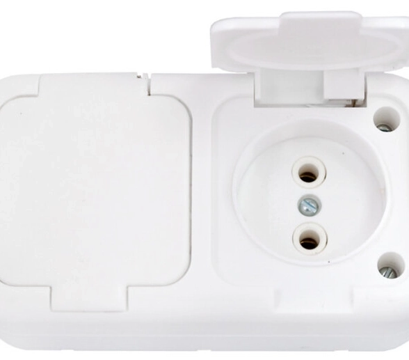 Розетка Минск 2-я б/з с/кр белый ОП РА16-221 IP54