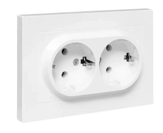 Механизм розетки Эпика EKF 2м 16А с/з б/шт с/р белый